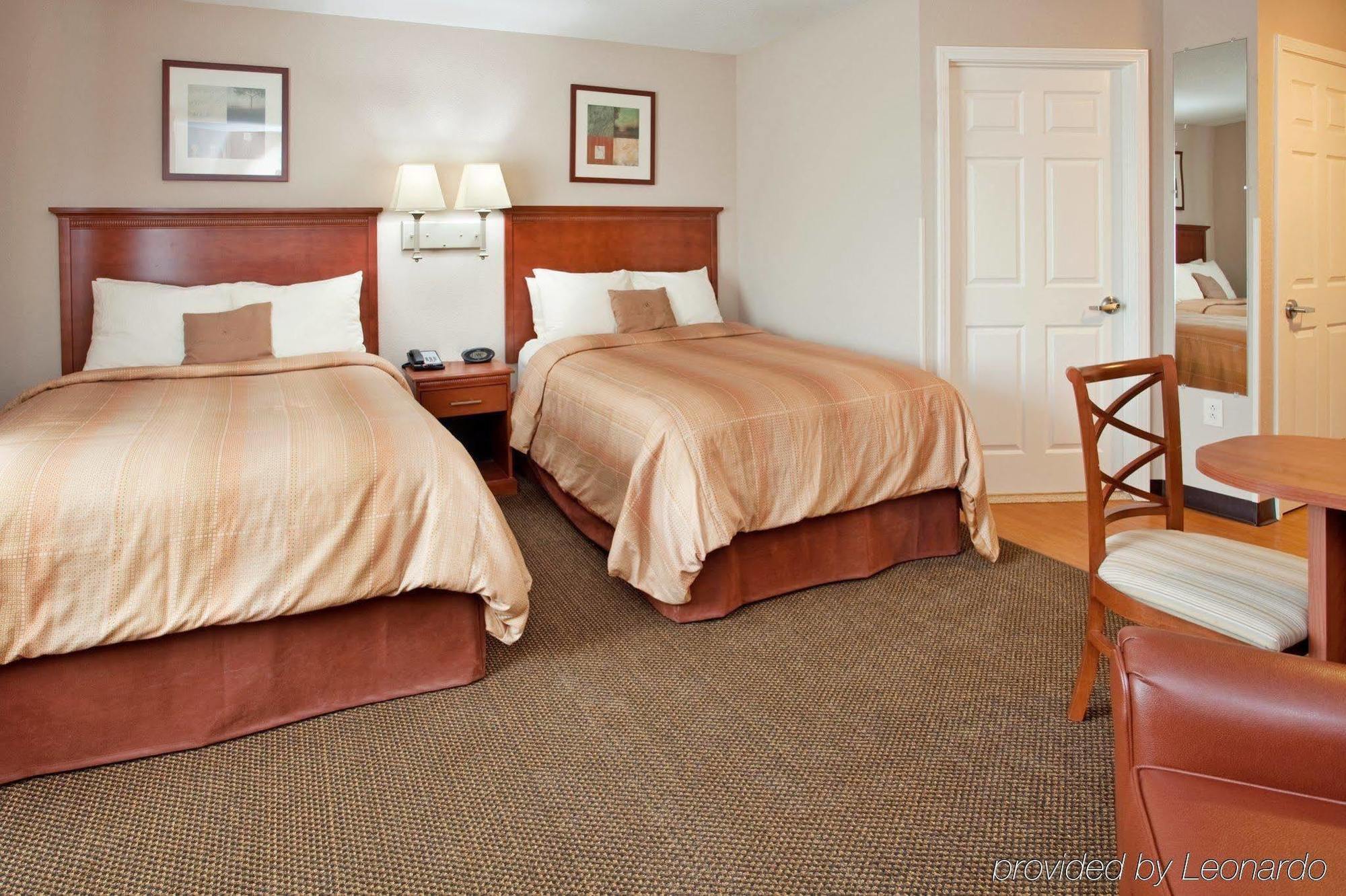 Candlewood Suites Kansas City Airport Bilik gambar